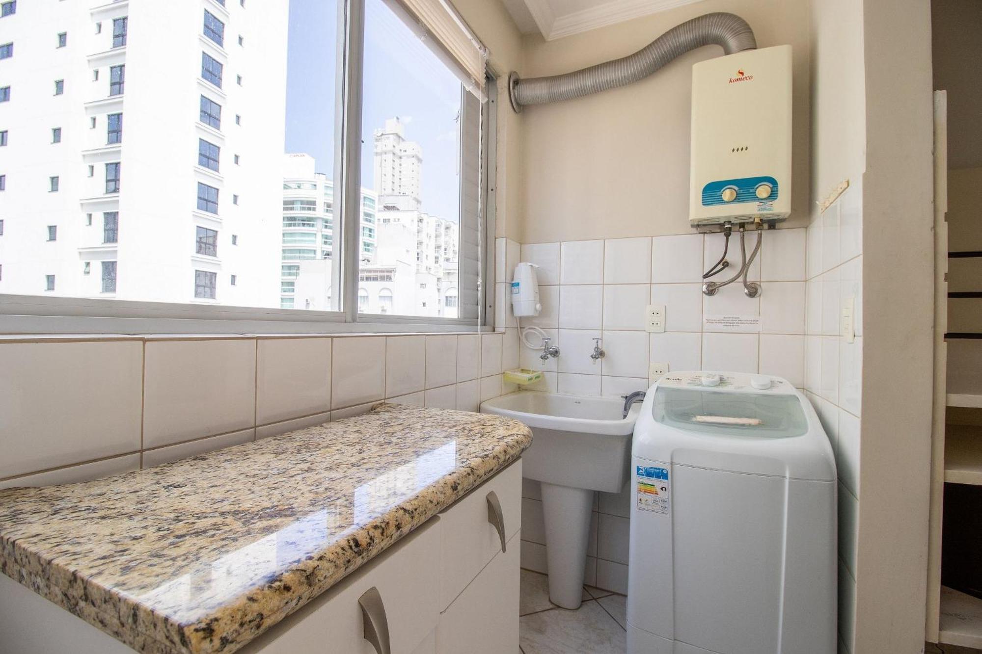 Apartamento CRM71 - 3 Dorm, Centro, Próximo ao Shopping Atlântico, TV Smart, Garagem, Wi-Fi Balneário Camboriú Exterior foto